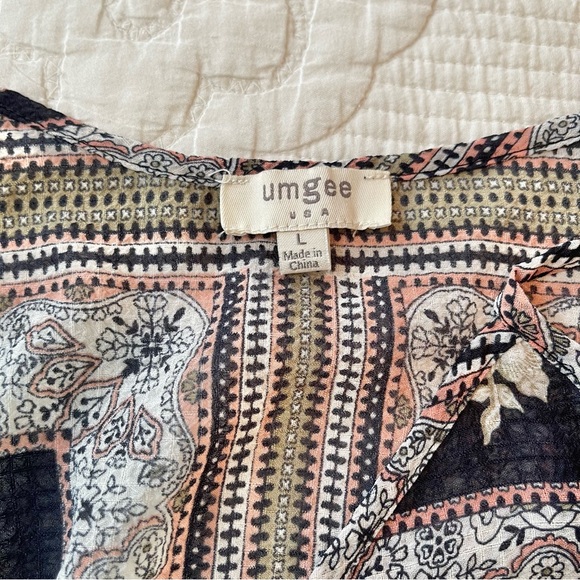 Umgee spaghetti strap blouse size large - Picture 4 of 7